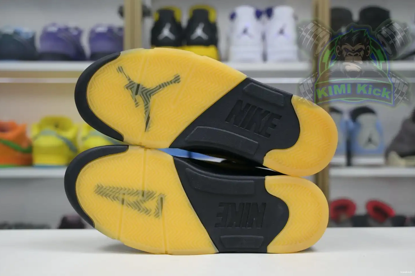 5 MANIÉRE MA Kimikick x A Air Jordan 0612